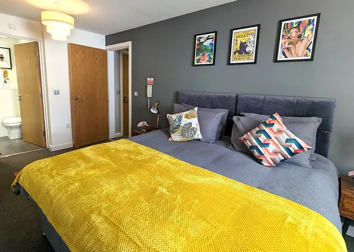 Beautiful Modern Coventry City Centre Apartment